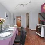 Atmospheric 2-bedroom Near The Market Square By Renters Wrocław