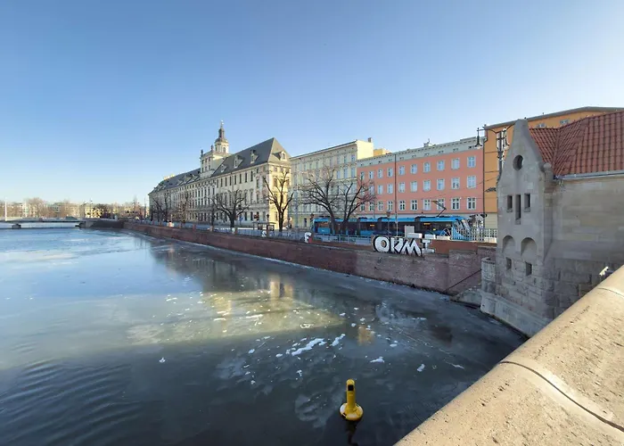 Apartamento Atmospheric 2-bedroom Near The Market Square By Renters *